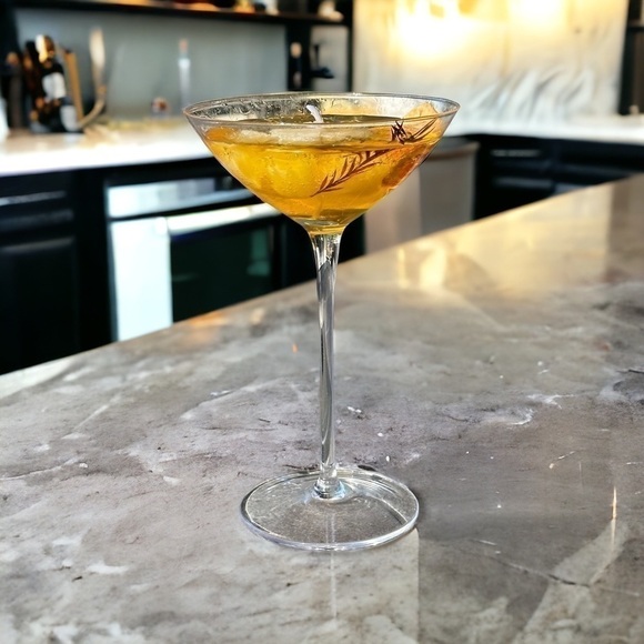 ⚠️SALE Candle // Handmade Martini Shaped Soy Wax Candle SEND OFFERS🥳 - Picture 4 of 5